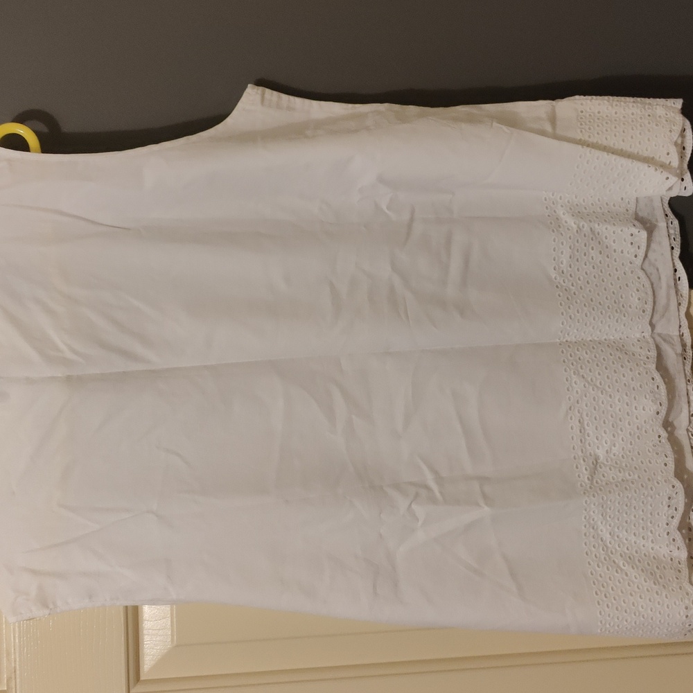 Talbots White Sleeveless Blouse - Picture 4 of 4